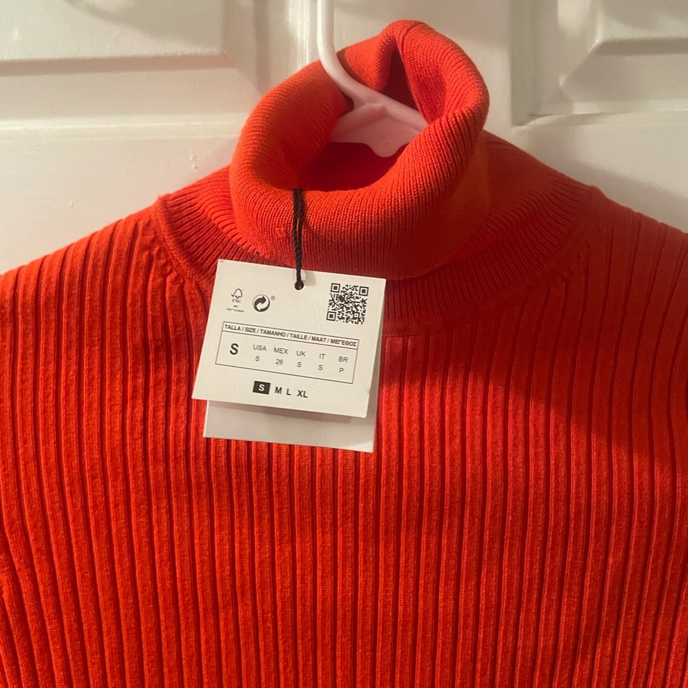 Zara turtleneck - Picture 3 of 4
